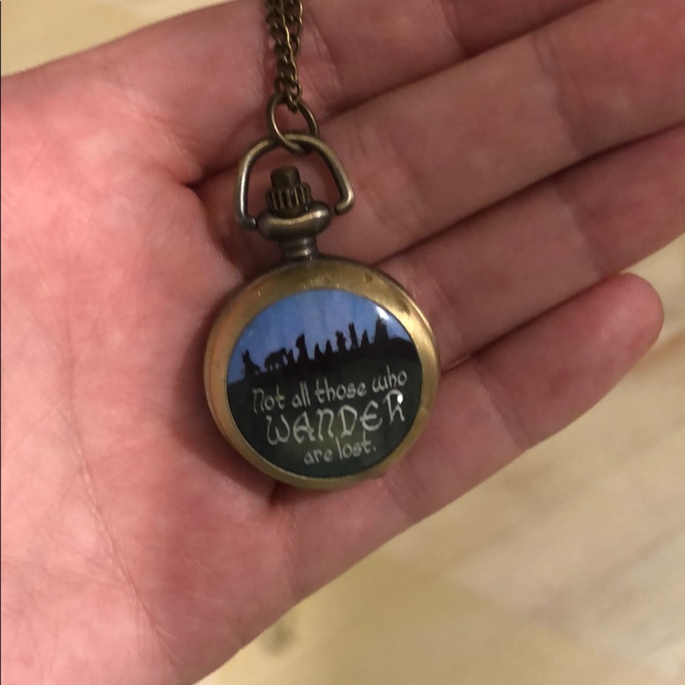 4/$10 Lord of the Rings Compass Necklace